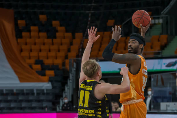 豪门青睐 豪门青睐