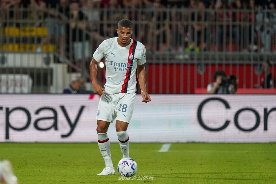 并将他视为 并将他视为