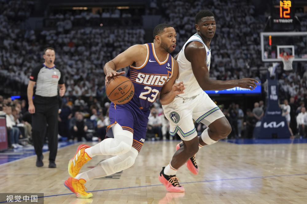 于赛场内 于赛场内